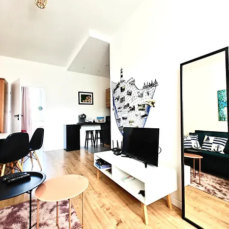 Przystan Swietojanska Apartament *